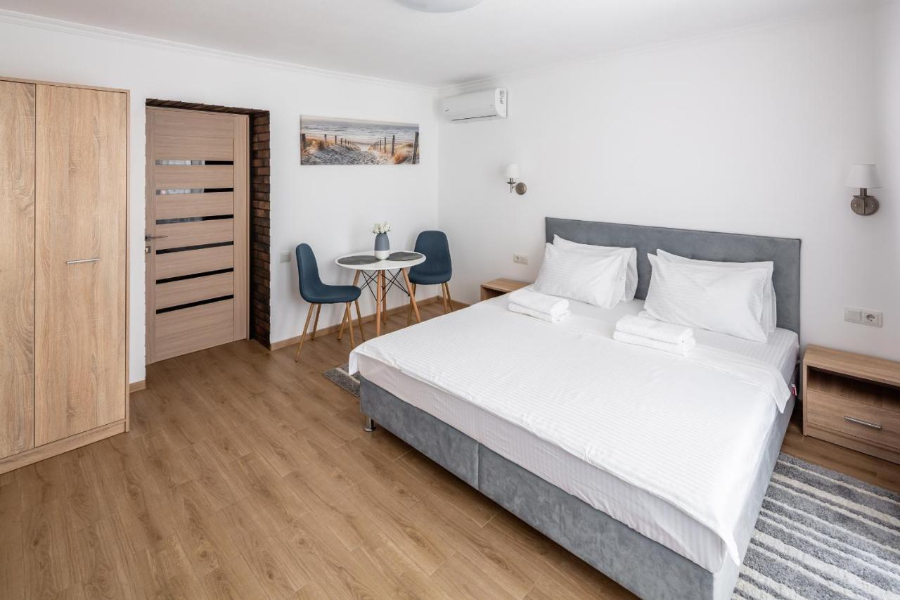 Alfa Apartments Staroevrejska 18 Lviv Bagian luar foto