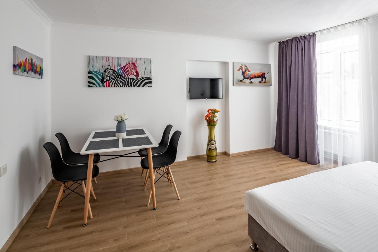 Alfa Apartments Staroevrejska 18 Lviv Bagian luar foto