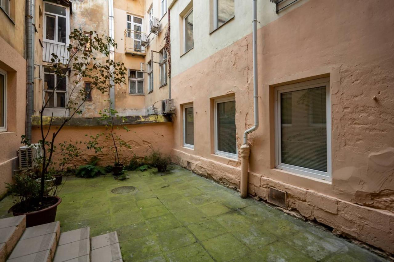 Alfa Apartments Staroevrejska 18 Lviv Bagian luar foto